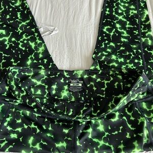 Constantly Varied Gear capri leggings